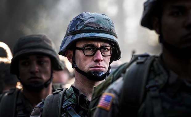 Snowden di Oliver Stone prima immagine ufficiale di Joseph Gordon-Levitt (2)