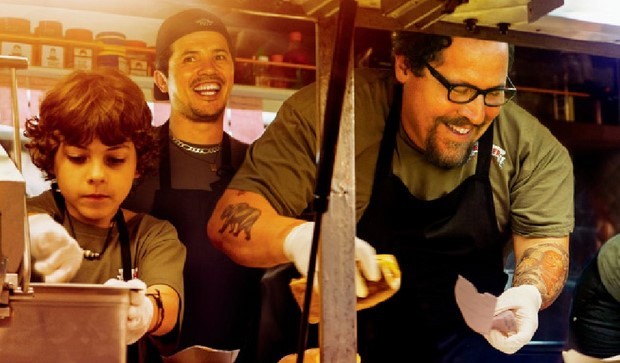 Chef trailer italiano e locandina della commedia di Jon Favreau (2)