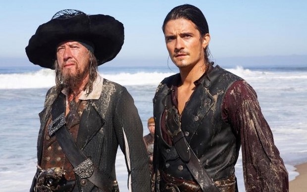 Stasera in tv su Italia 1 Pirati dei Caraibi - Ai confini del mondo con Johnny Depp (6)