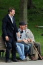 Bradley Cooper e Jeremy Irons sul set di The Words