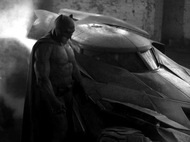 Batman vs. Superman il triste Cavaliere oscuro di Ben Affleck diventa un meme