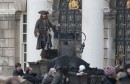 Johnny Depp sul set di Pirates of the Caribbean: On Stranger Tides al Royal Naval College indi Greenwich