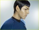 Nuove foto da Star Trek: Zachary Quinto è Spock