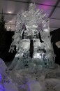 Optimus Prime è una statua di ghiaccio