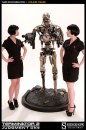 Terminator 2 replica dell'endoscheletro T-800 a grandezza naturale (foto)