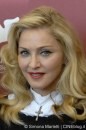 Venezia 2011 - Cartoline dal Festival: Madonna è sbarcata al Lido con W.E. nel giorno di Carnage di Roman Polanski