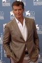Venezia 2012 - Foto dal Festival: Michael Fassbender a sorpresa, fra Pierce Brosnan ed Olga Kurylenko